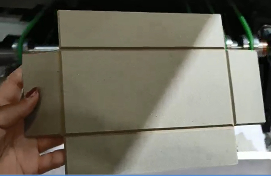 Máquina automática de ranura en V - La solución definitiva para la ranura de cartón eficiente en la fabricación de cajas rígidas.