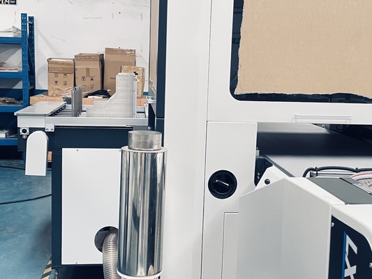 Máquina rígida de la fabricación de cajas del teléfono elegante del regalo, máquina de la fabricación de la caja de torta