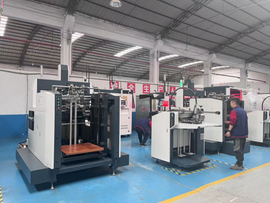 Máquina rígida eléctrica de la fabricación de cajas con la sección doble de Foming, peso modificado para requisitos particulares