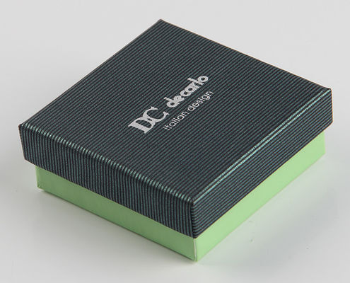 Máquina rígida funcional dual automática de la fabricación de cajas con la función de la caja y del caso