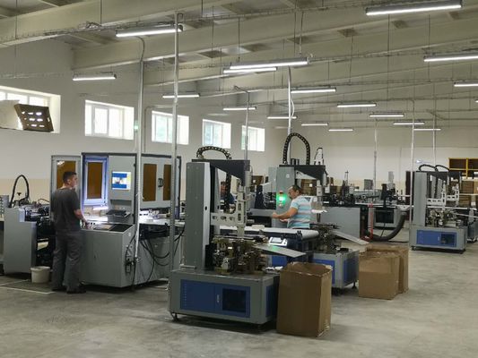 Máquina móvil 40pcs/Min Panasonic Servo Motor de la fabricación de cajas del teléfono móvil