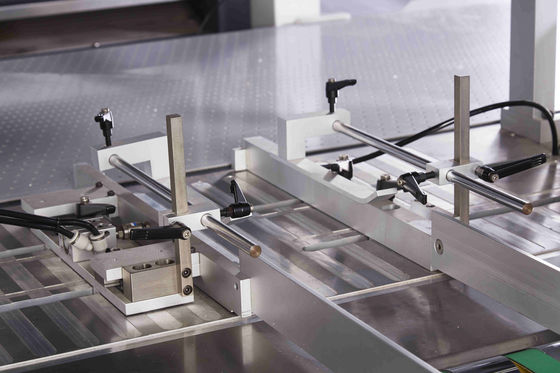 Embaladora de la caja y máquina del pegado para diversos tamaños de la caja