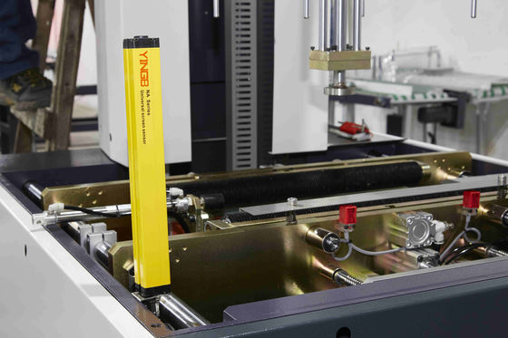 Embaladora de la caja rígida de papel dulce semi automática para las cajas del teléfono