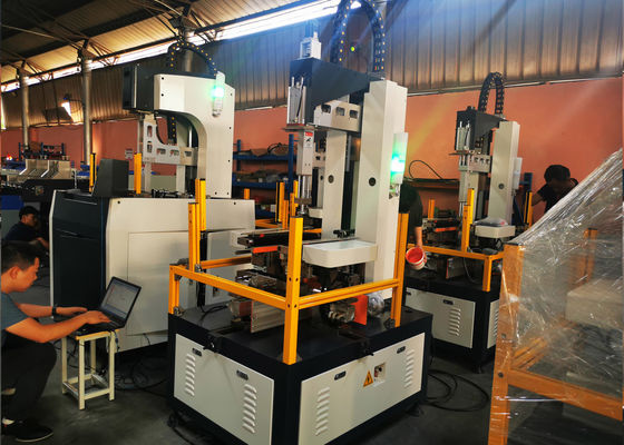 Máquina rígida 27pcs/Min 890kg H2100mm de la fabricación de la caja de papel
