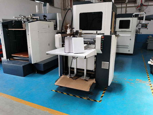 Tipo máquina rígida L800XW600mm del libro de la fabricación de cajas de la cartulina del regalo
