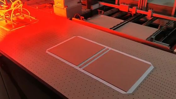 Cartulina de colocación visual automática del papel de la caja de la máquina que lamina