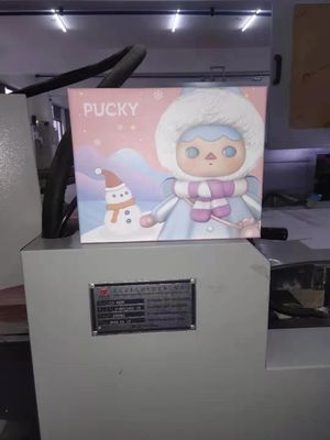 Máquina de pegado de papel de la caja rígida de la máquina L5989XW3182XH2100mm de la fabricación de cajas del regalo de la Navidad