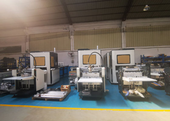 Hardcover que hace embalaje de la máquina 2109kg la máquina del revestimiento con papel