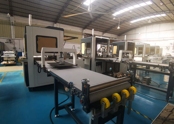 máquina 1855kg de 34pcs/Min Shoe Packaging Box Making con la colocación
