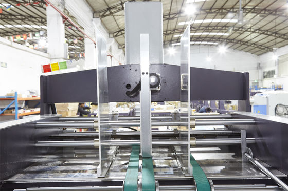 Esquina de la cinta cuatro del arte que pega la máquina 75pcs/min para la caja rígida del teléfono