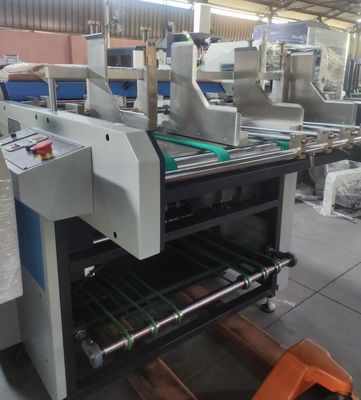 Tablero de caja rígido de la forma de V que acanala la cartulina de la máquina que acanala la máquina para la fabricación de cajas