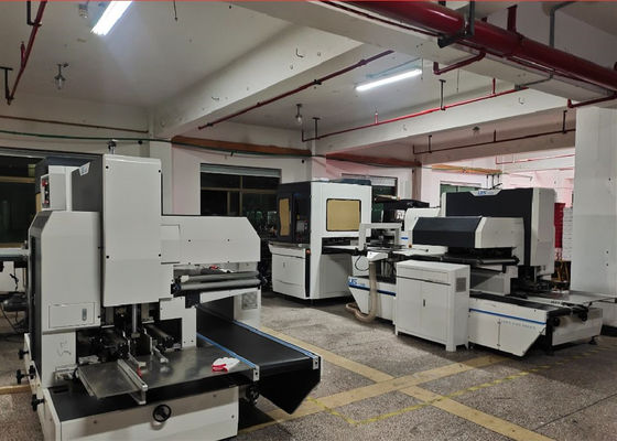 Máquina de papel completamente automática de la caja del plegamiento del equipo de la fabricación de cajas de la máquina de la fabricación de cajas de LS-300B pequeña
