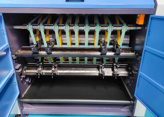 Tablero de alta precisión que acanala la máquina, voltaje 220V, Max Grooving Thickness 0.8-2.5m m