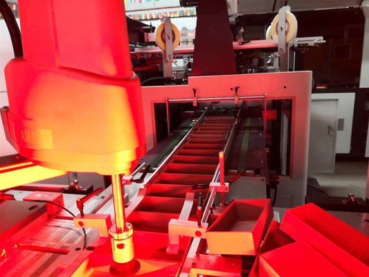 Cinta plástica automática para la esquina de la caja que pega la máquina para la caja rígida y las cajas especiales de la forma