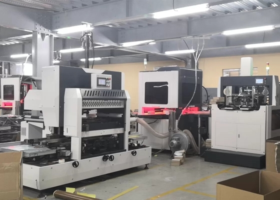 Motor servo que alimenta la caja completamente automática que forma la máquina 35pcs/min