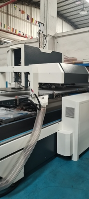 Máquina automática de la fabricación de cajas de la cartulina que embala el pequeño reloj del regalo de la joyería